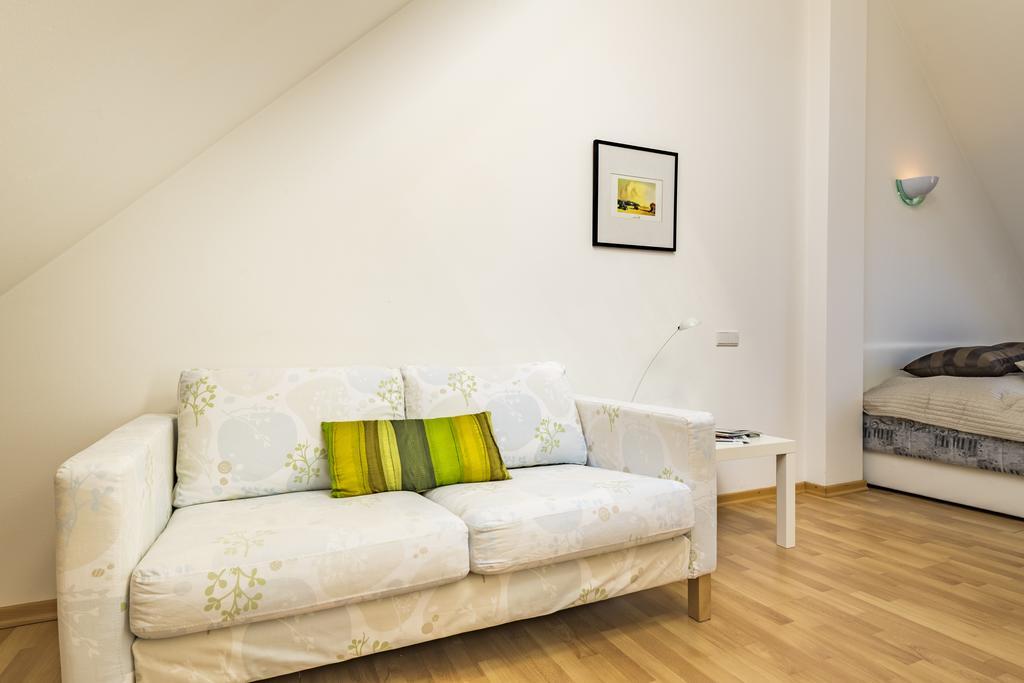 Maisonette Apartment Am Bahnhof - Adults Only Innsbruck Eksteriør billede
