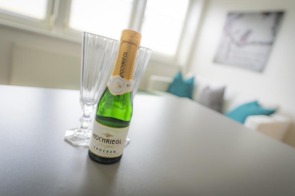 Maisonette Apartment Am Bahnhof - Adults Only Innsbruck Eksteriør billede