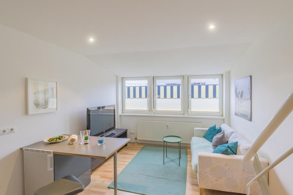 Maisonette Apartment Am Bahnhof - Adults Only Innsbruck Eksteriør billede
