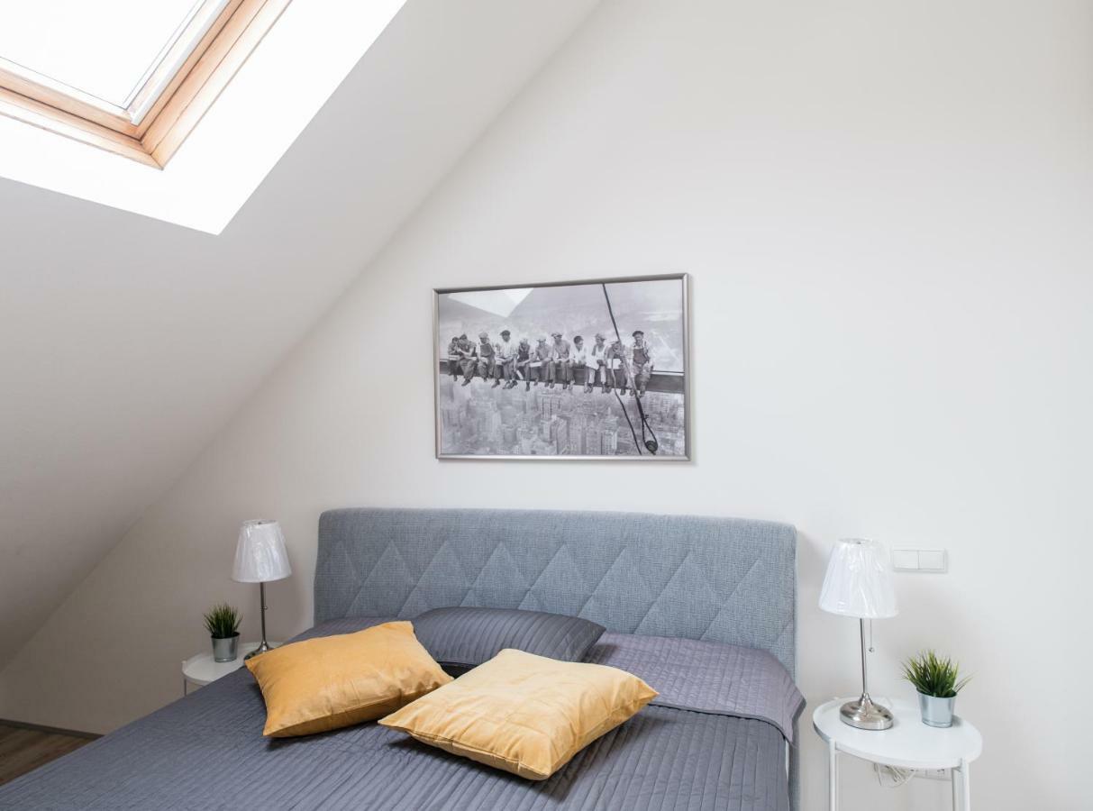 Maisonette Apartment Am Bahnhof - Adults Only Innsbruck Eksteriør billede