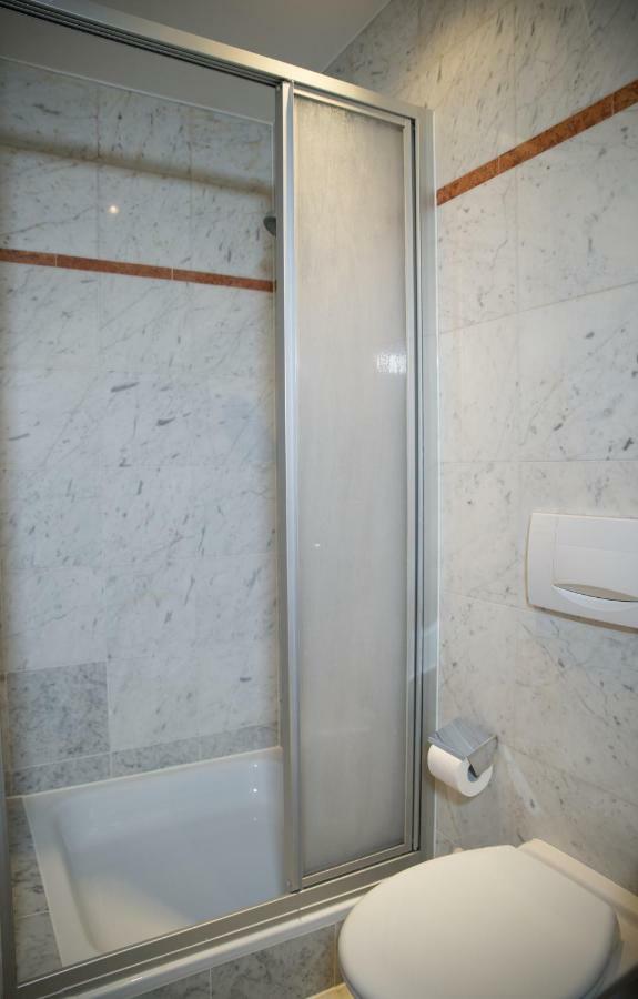 Maisonette Apartment Am Bahnhof - Adults Only Innsbruck Eksteriør billede