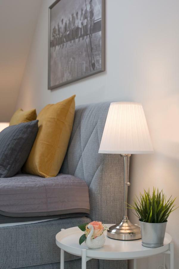 Maisonette Apartment Am Bahnhof - Adults Only Innsbruck Eksteriør billede