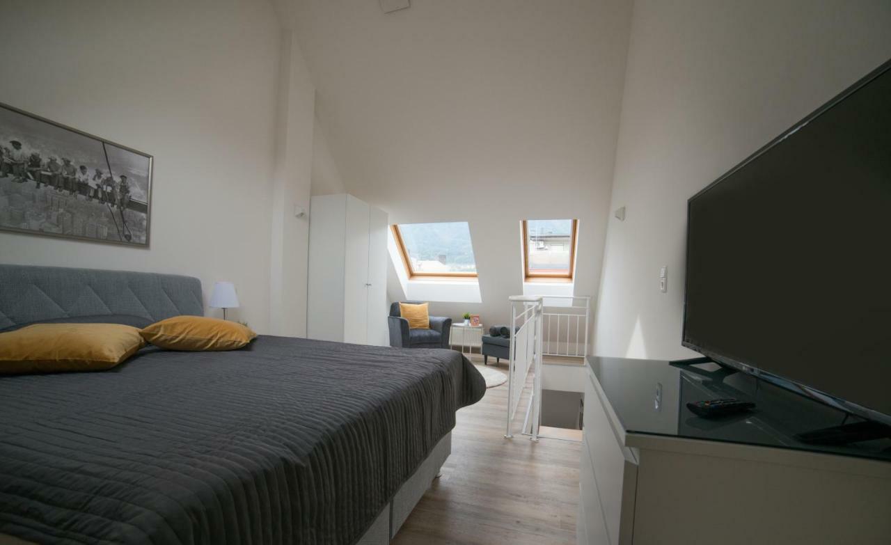 Maisonette Apartment Am Bahnhof - Adults Only Innsbruck Eksteriør billede