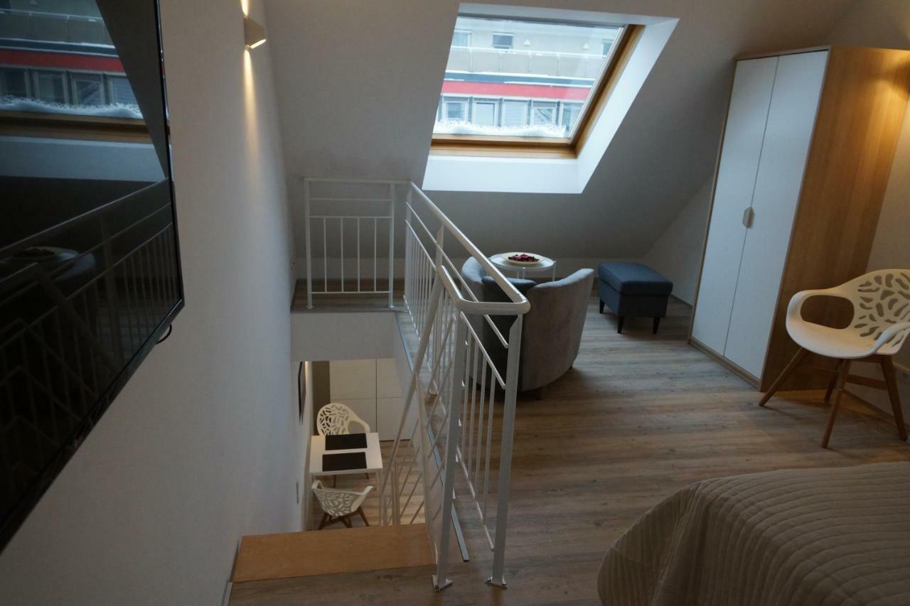 Maisonette Apartment Am Bahnhof - Adults Only Innsbruck Eksteriør billede