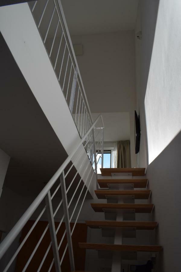 Maisonette Apartment Am Bahnhof - Adults Only Innsbruck Eksteriør billede