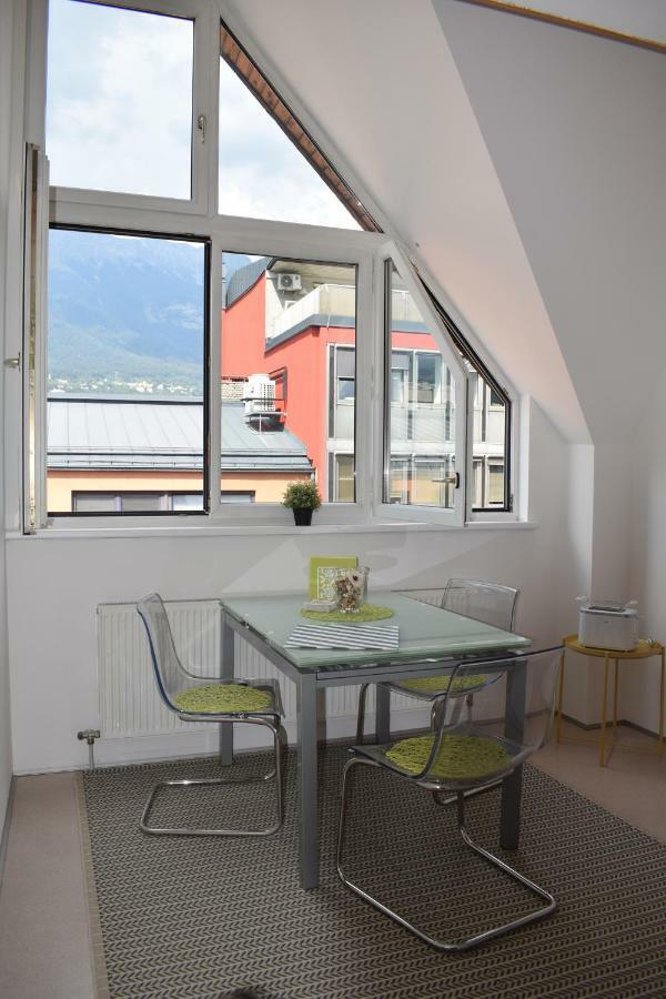 Maisonette Apartment Am Bahnhof - Adults Only Innsbruck Eksteriør billede