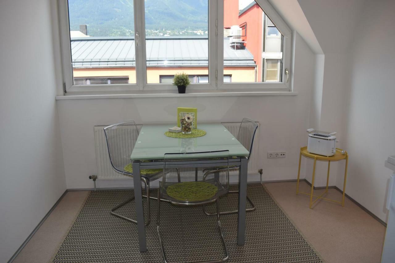 Maisonette Apartment Am Bahnhof - Adults Only Innsbruck Eksteriør billede